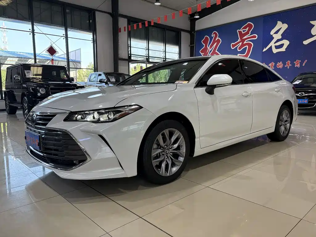 Toyota Avalon 2020 — фото 1
