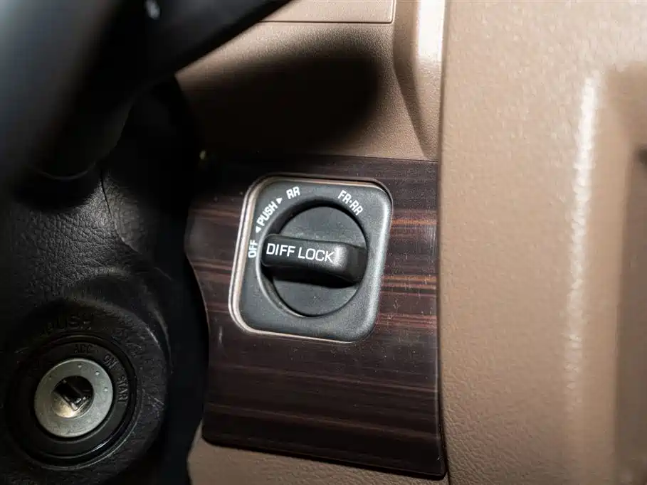 Toyota Land Cruiser 2024 — фото 17