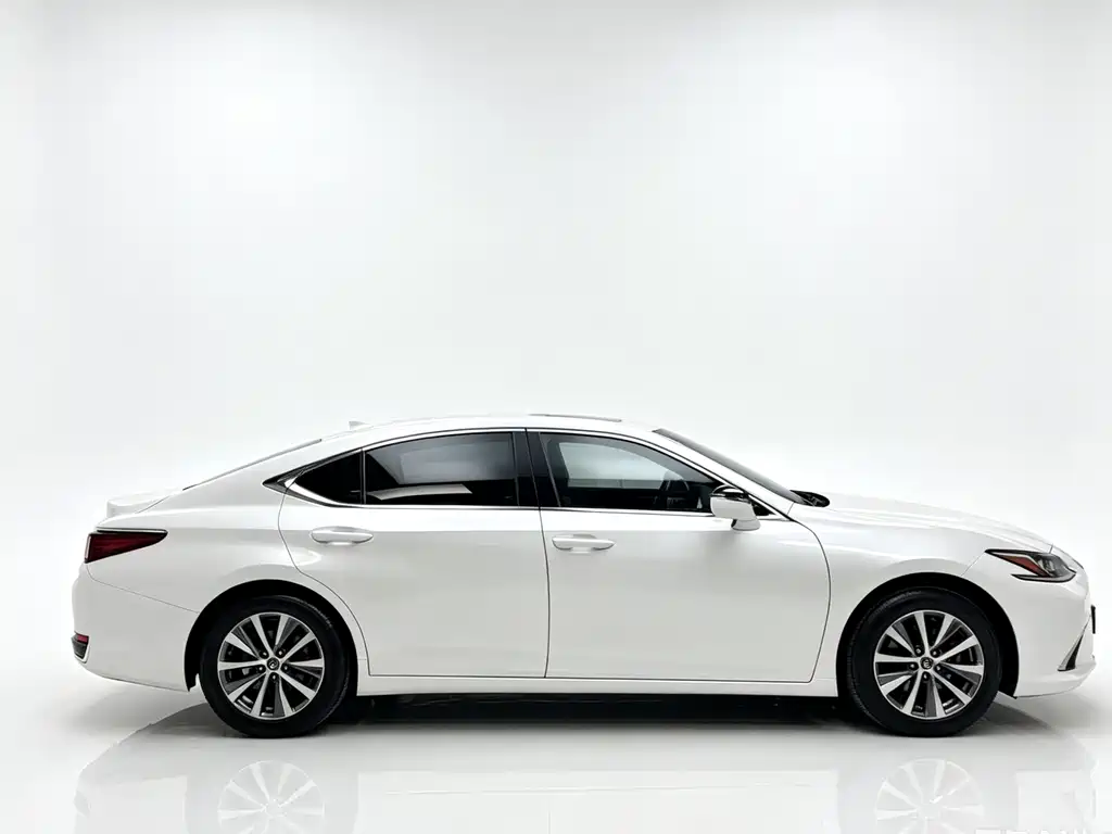 Lexus ES 2021 — фото 3