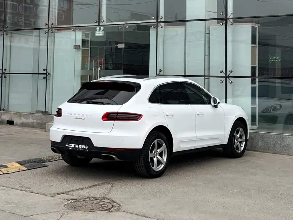 Porsche Macan 2018 — фото 4
