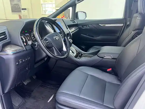 Toyota Alphard 2021