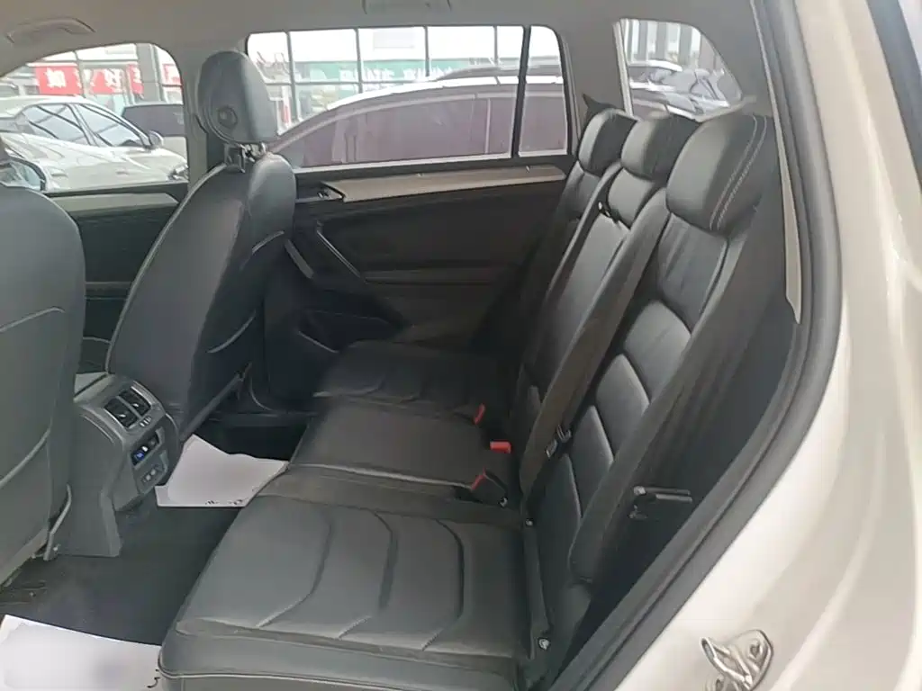 Volkswagen Tiguan L 2018 — фото 17