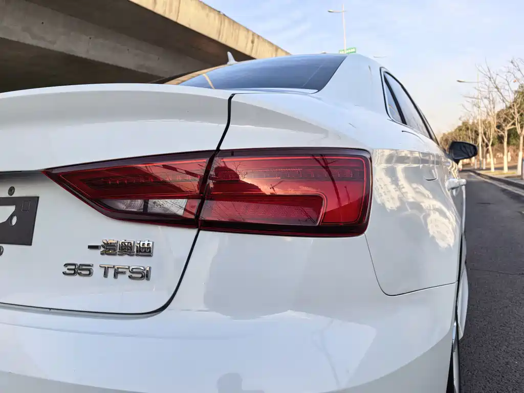Audi A3 2018 — фото 13