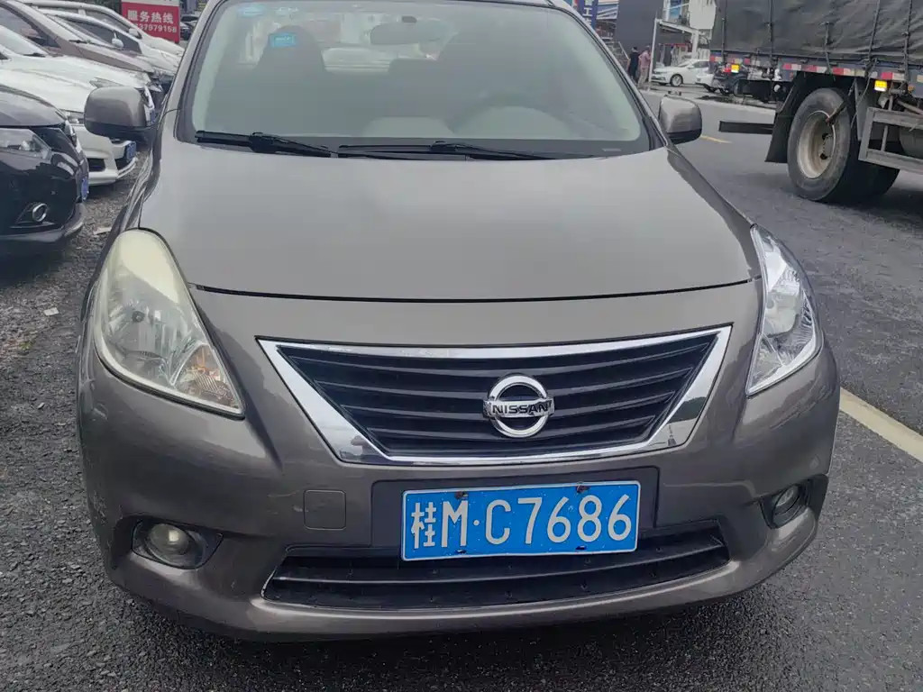 Nissan Sunny 2011 — фото 3