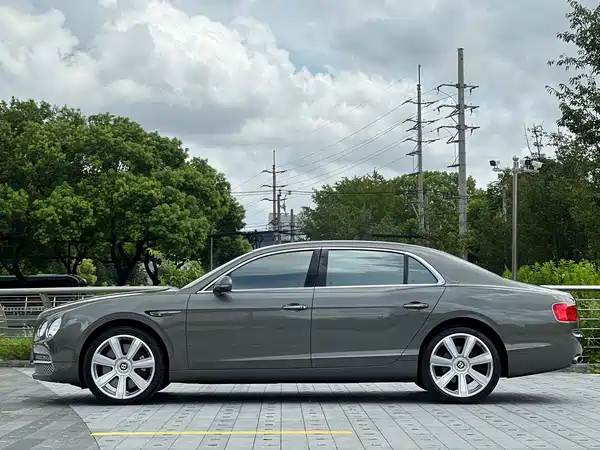 Bentley Flying Spur 2016