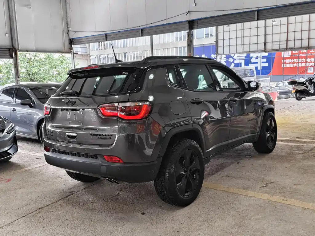 Jeep Compass 2020 — фото 9