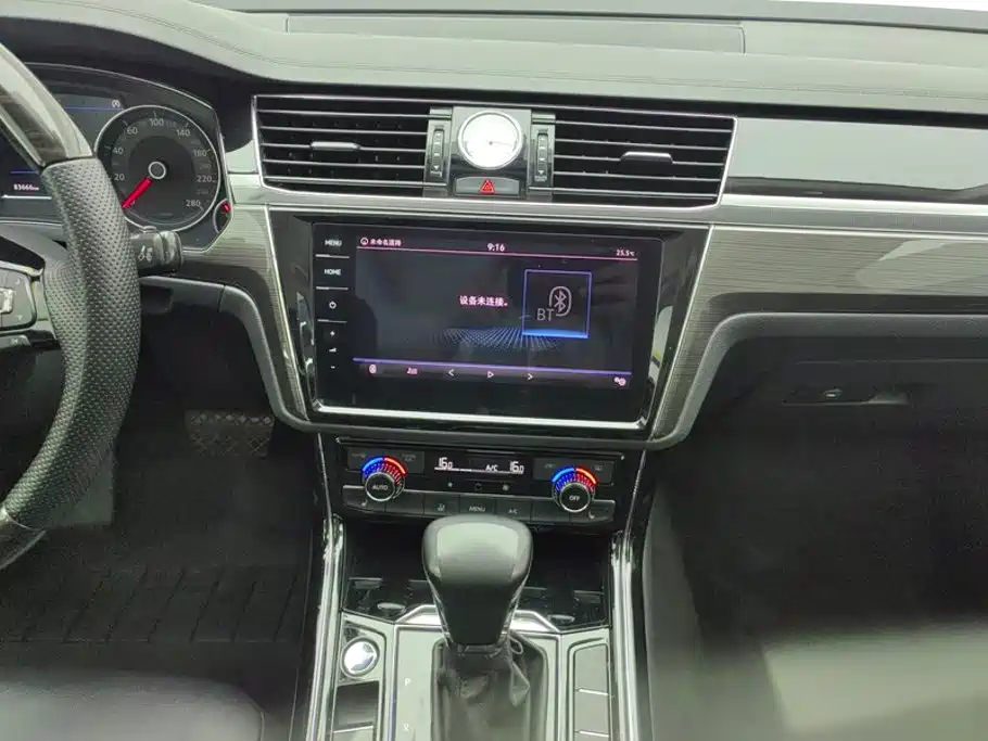 Volkswagen Phideon 2020 — фото 13