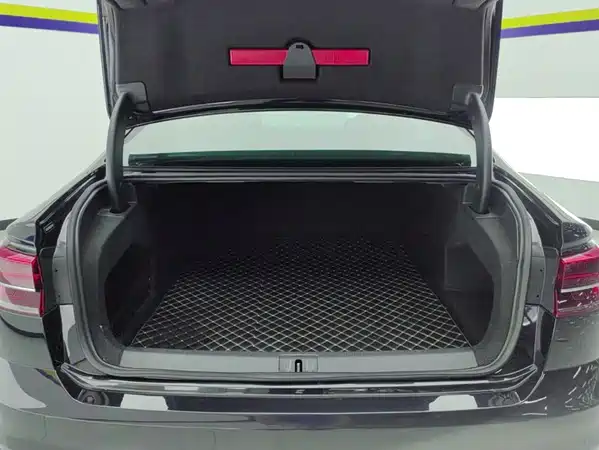 Volkswagen Phideon 2020