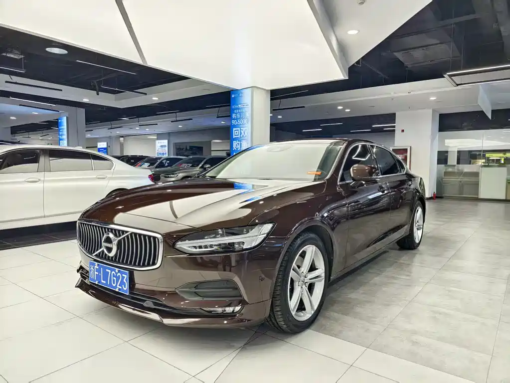 Volvo S90 2018 — фото 1