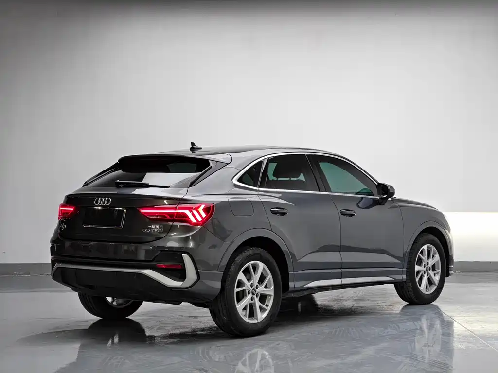 Audi Q3 Sportback 2023 — фото 5