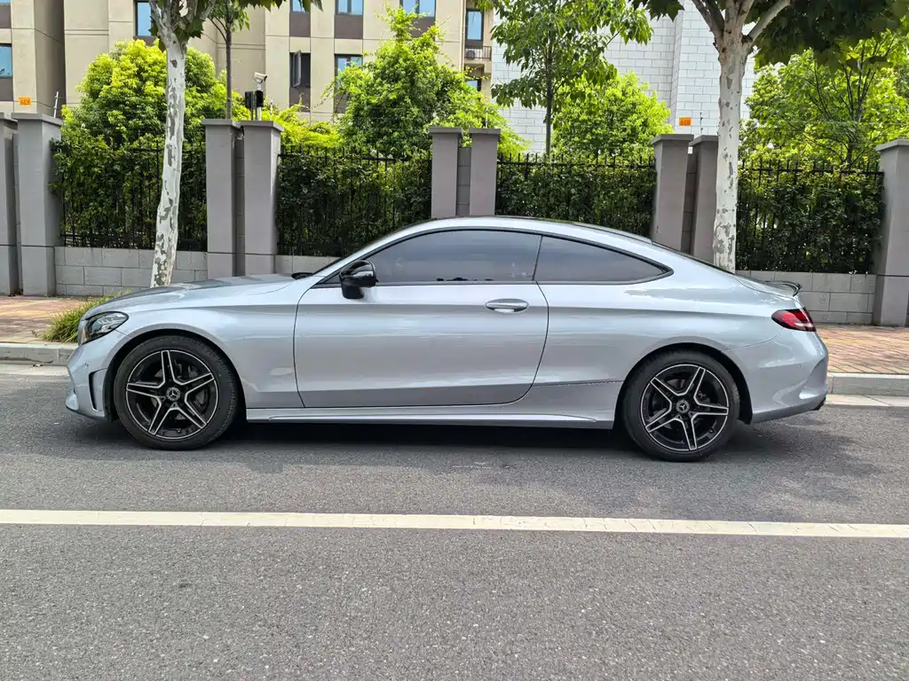 Mercedes-Benz C-Class 2022 — фото 3