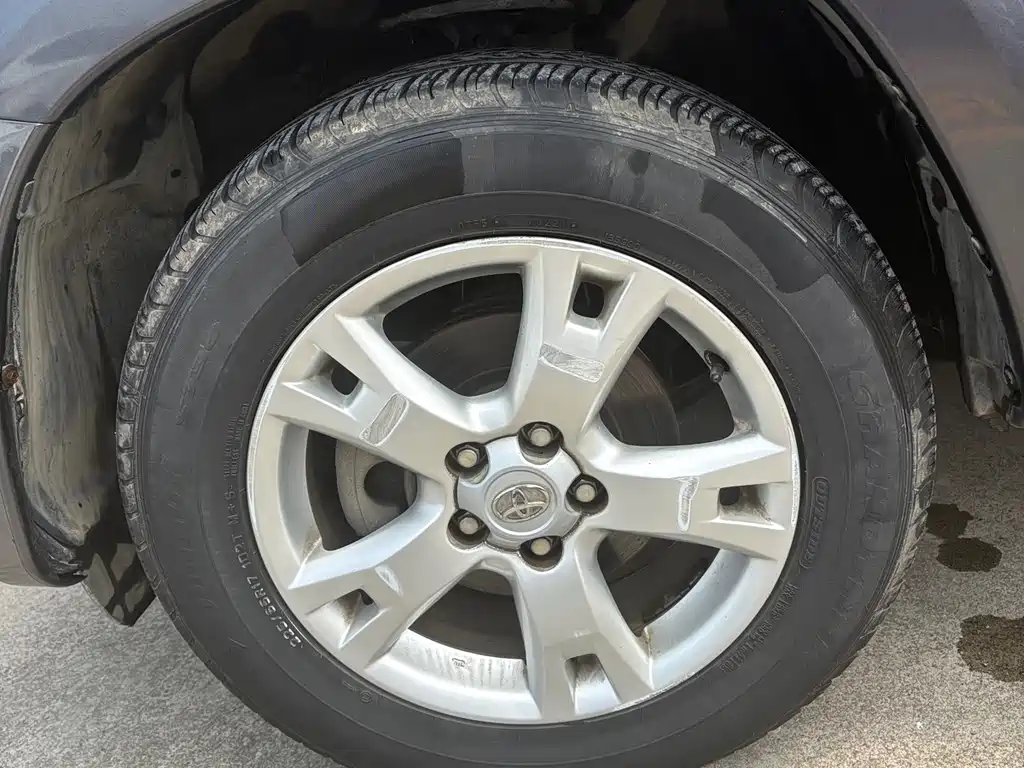 Toyota RAV4 2012
