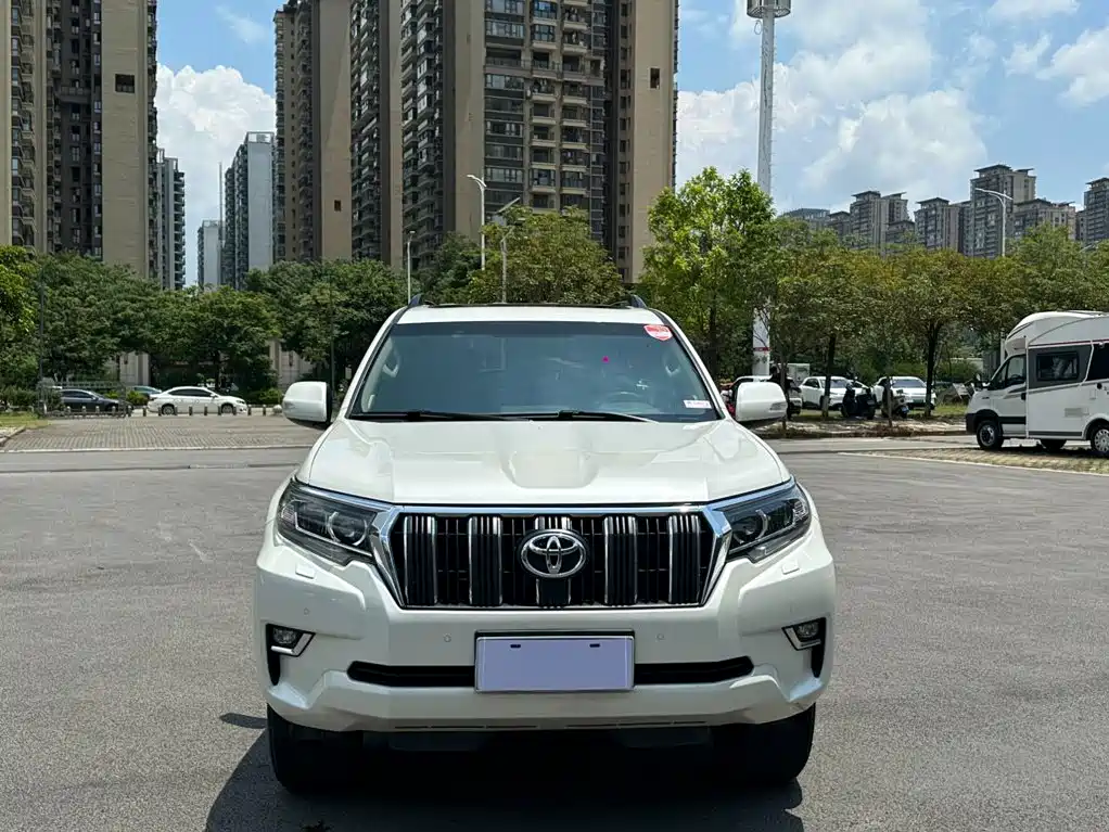 Toyota Prado 2019 — фото 2