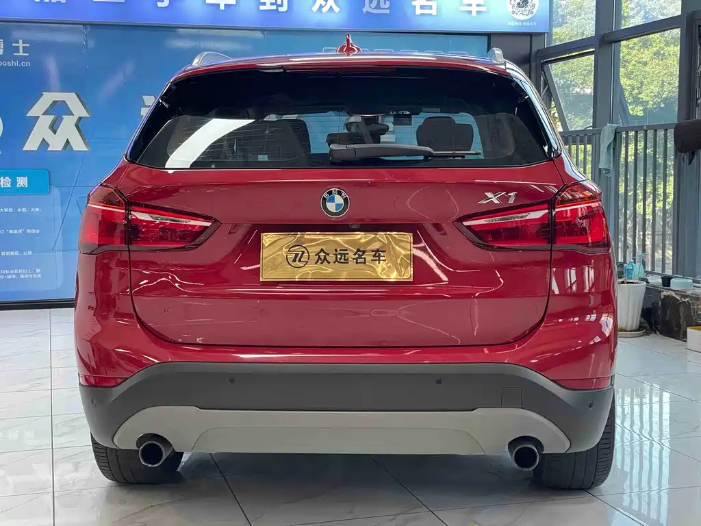 BMW X1 2018 — фото 15