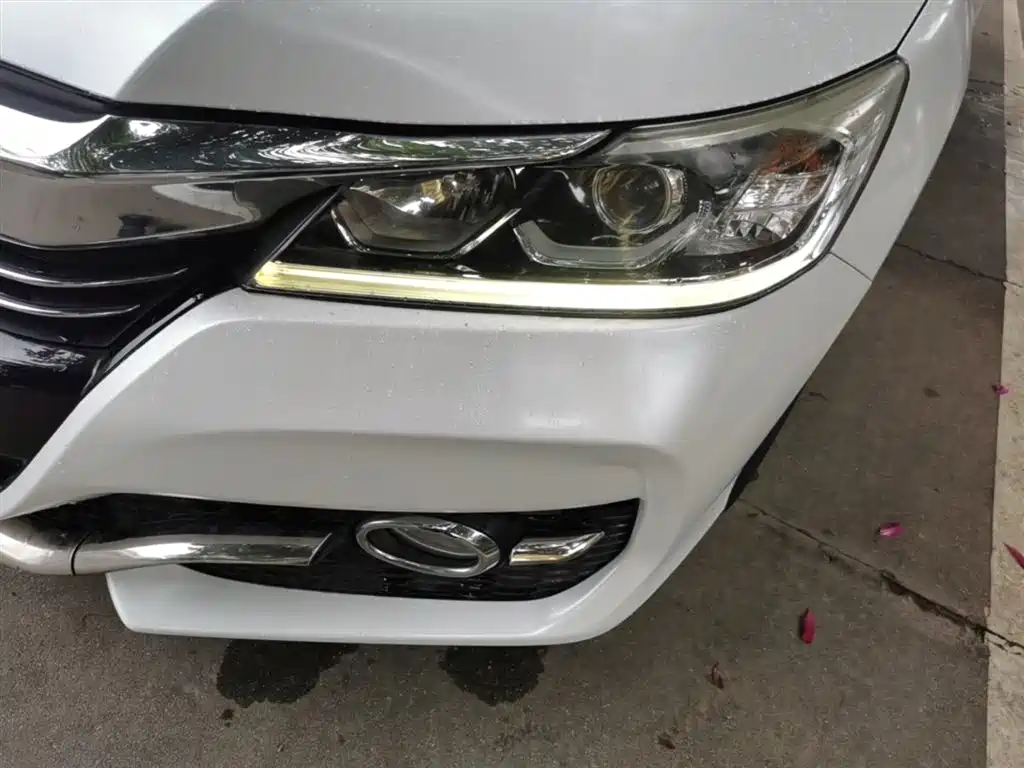 Honda Accord 2016 — фото 18