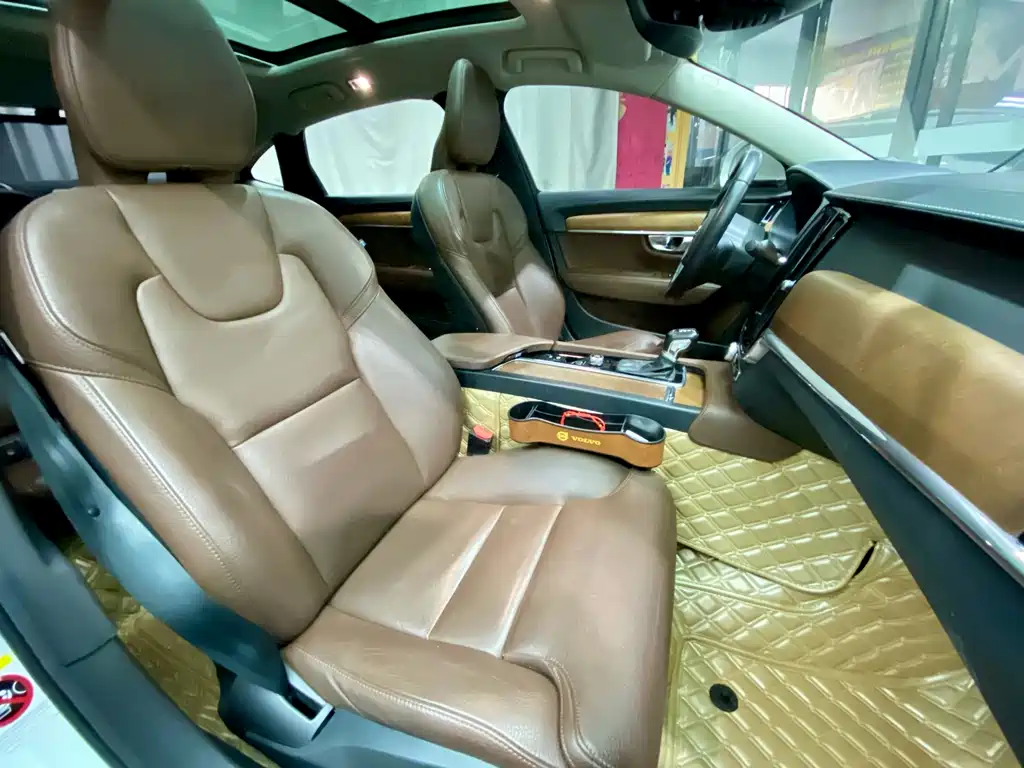 Volvo S90 2020 — фото 15
