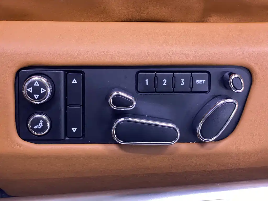 Bentley Flying Spur 2012 — фото 17