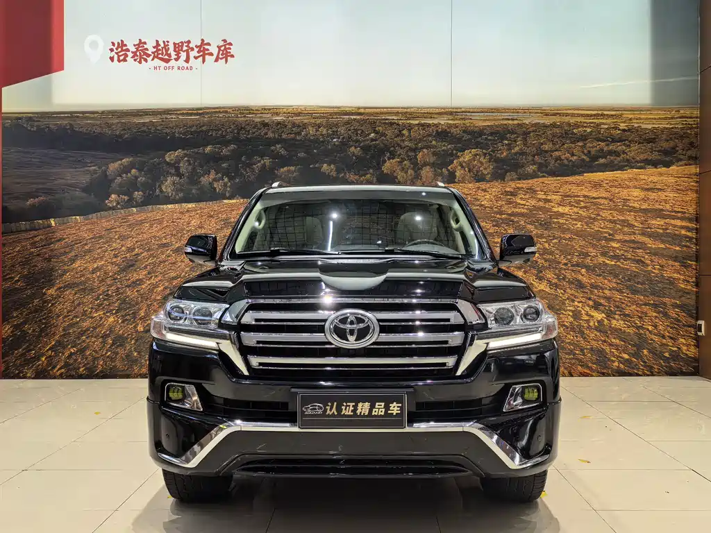 Toyota Land Cruiser 2017 — фото 2