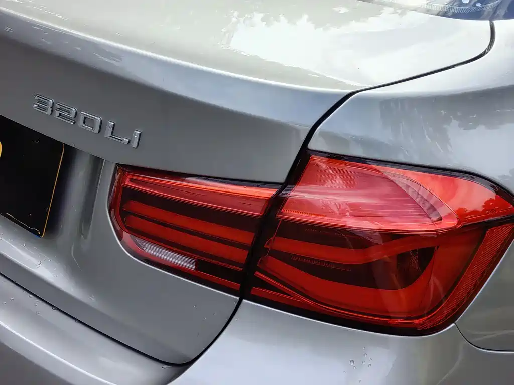 BMW 3 Series 2016 — фото 10