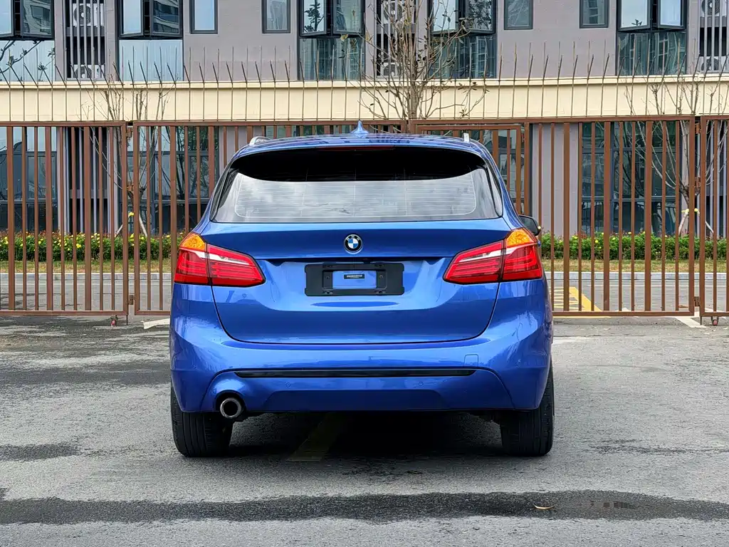 BMW 2 Series Station Wagon 2019 — фото 11