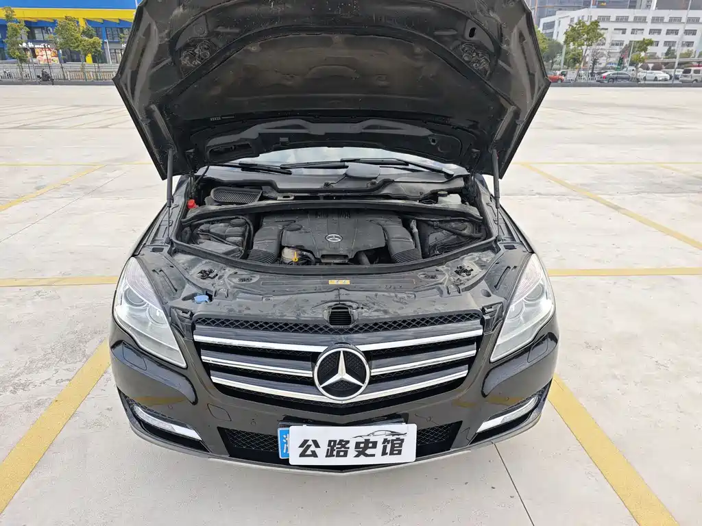 Mercedes-Benz R-Class 2017 — фото 25