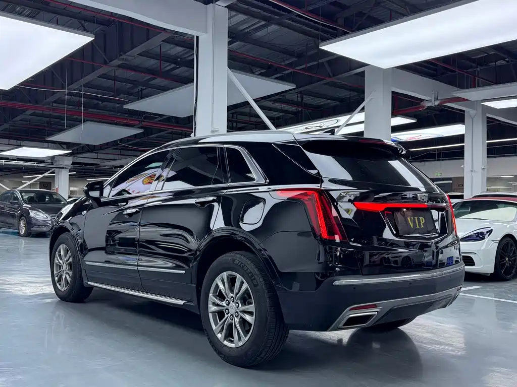 Cadillac XT5 2020 — фото 19