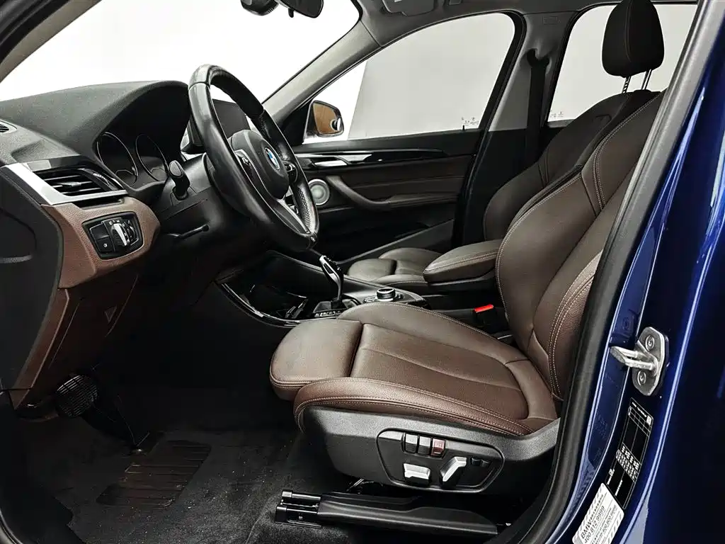 BMW X1 2021 — фото 11
