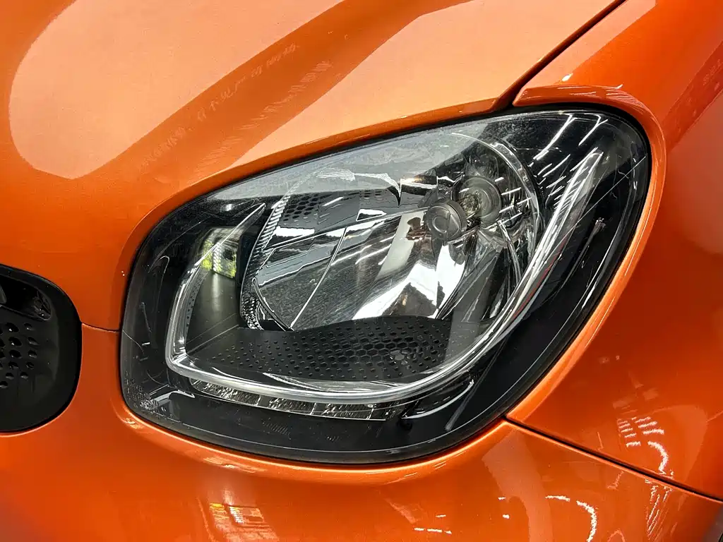 smart Fortwo 2016 — фото 12