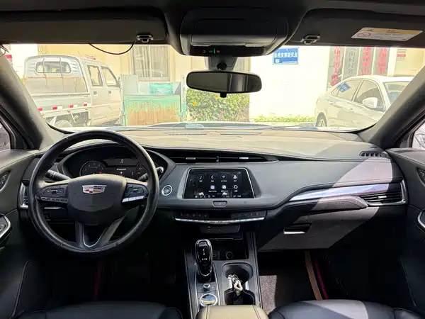 Cadillac XT4 2021