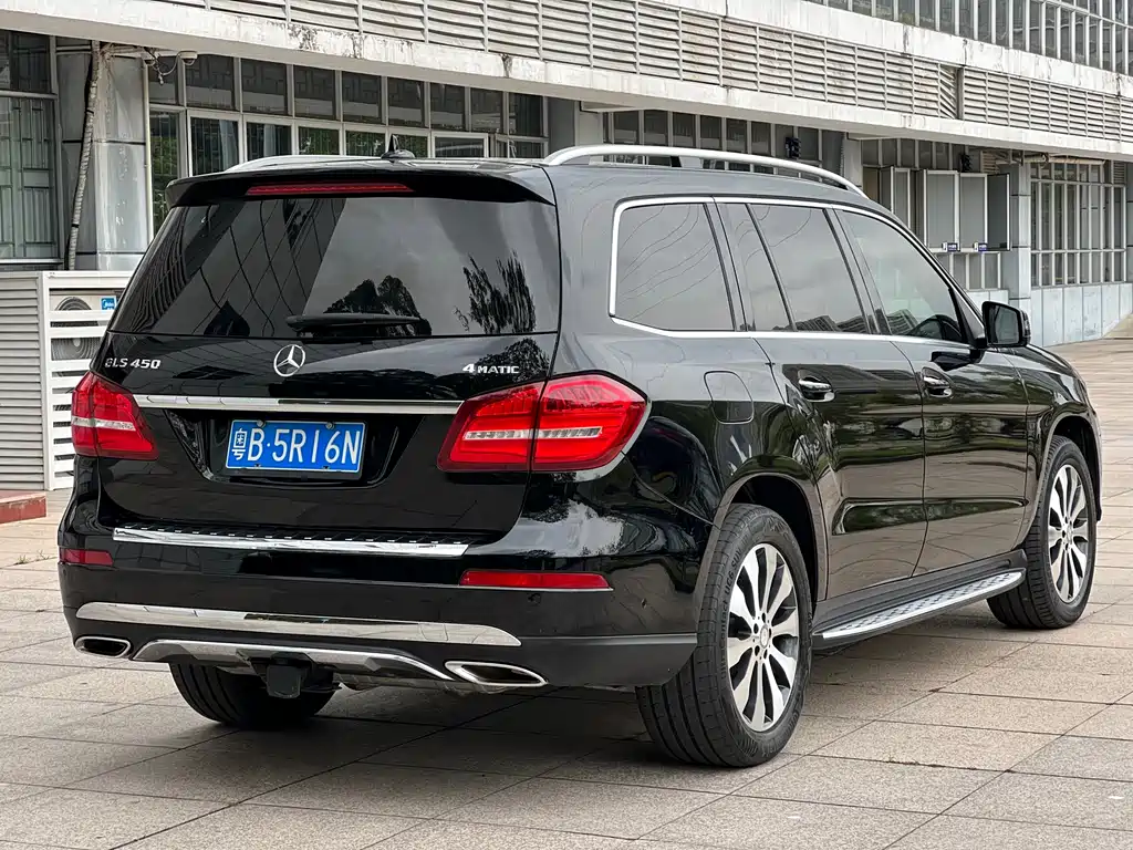 Mercedes-Benz GLS 2017 — фото 11