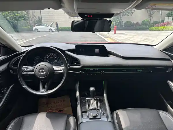Mazda 3 Axela 2020