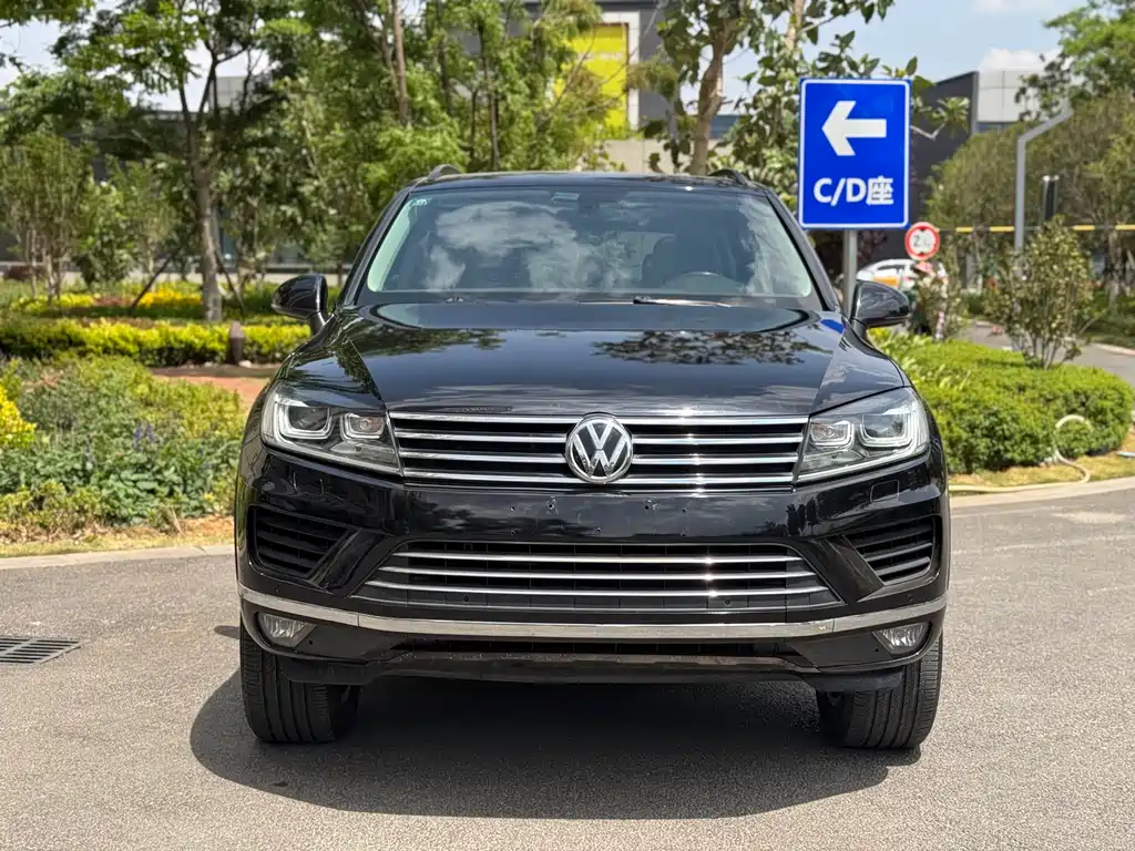 Volkswagen Touareg 2017 — фото 2