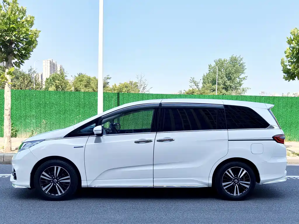 Honda Odyssey 2020 — фото 18