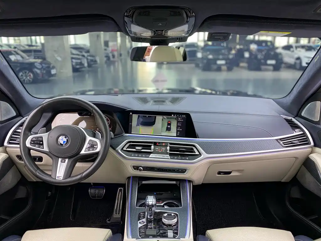 BMW X7 2021 — фото 13