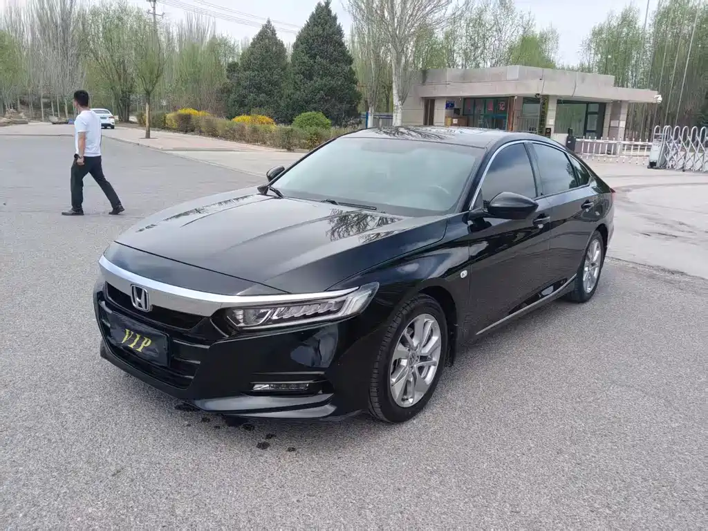 Honda Accord 2020 — фото 1