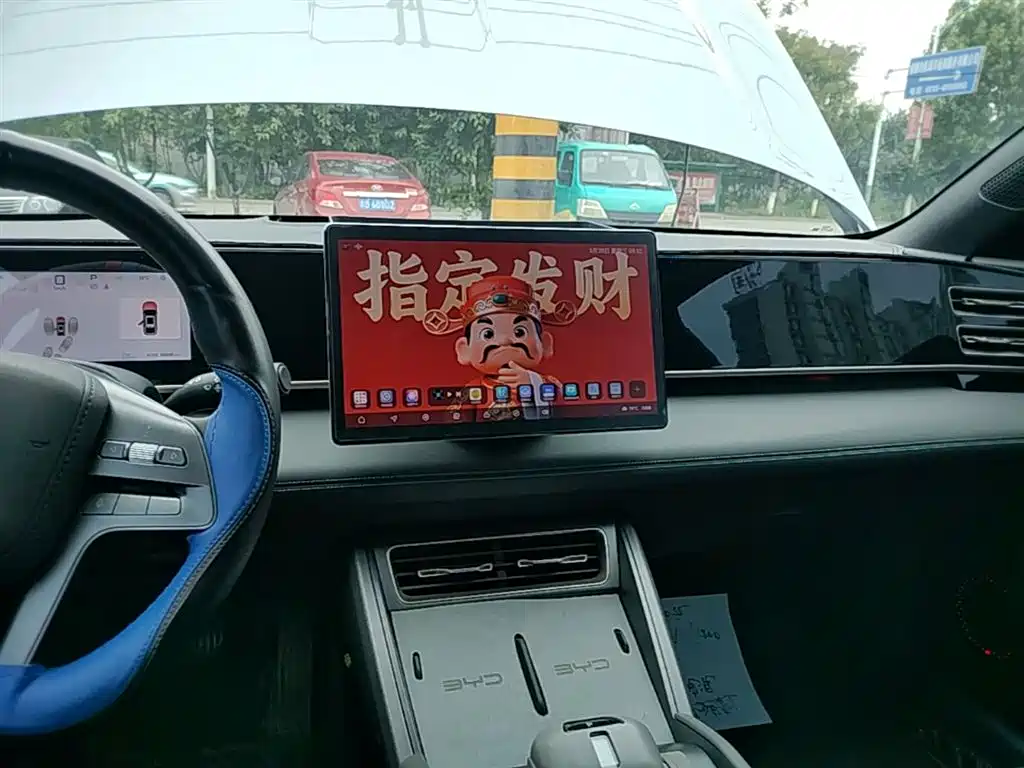BYD Qin L 2025 — фото 13