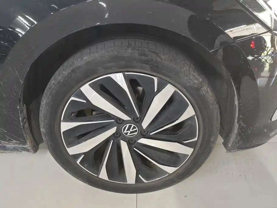 Volkswagen Passat 2024