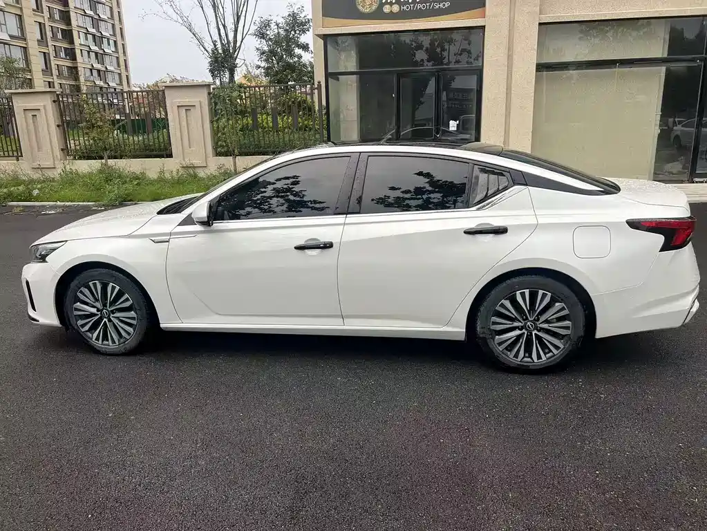 Nissan Teana 2023 — фото 3