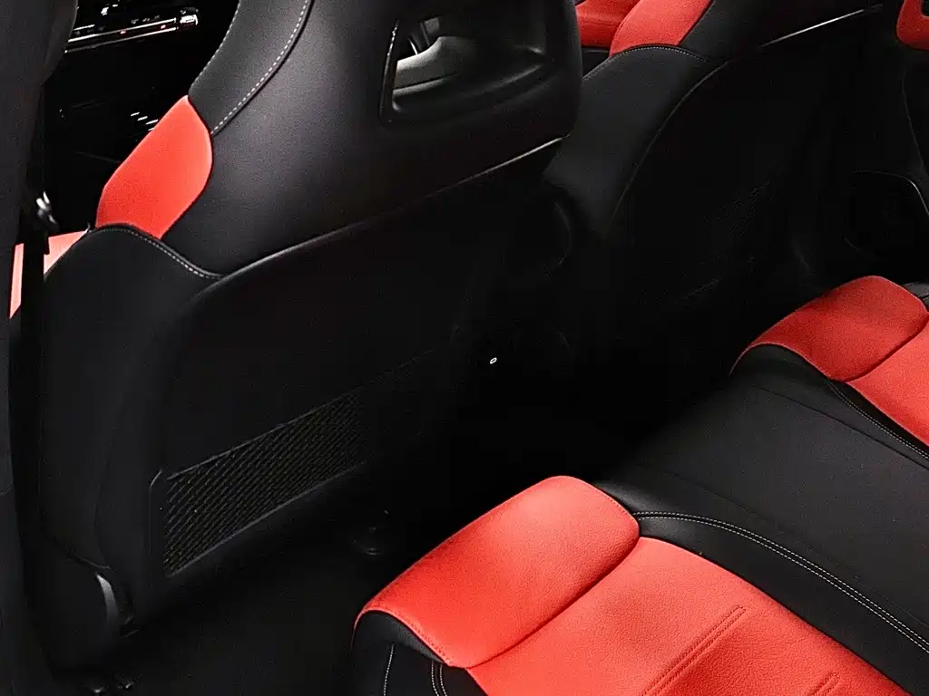 Mercedes-Benz CLA AMG 2025 — фото 13