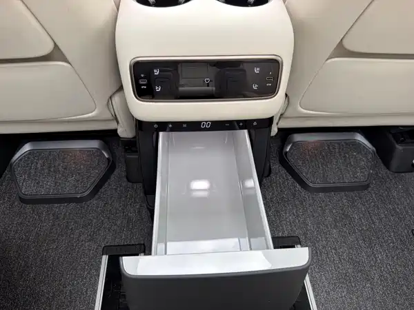 Li Auto MEGA 2026