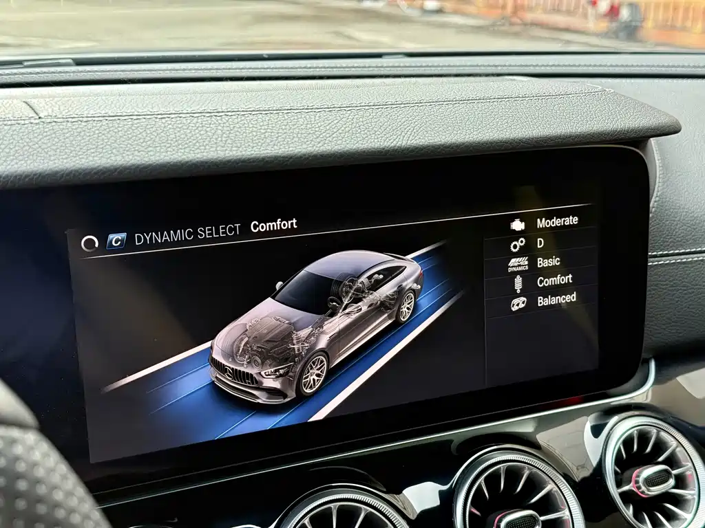 Mercedes-Benz AMG GT 2020 — фото 11