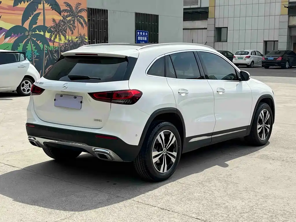 Mercedes-Benz GLA 2021 — фото 6