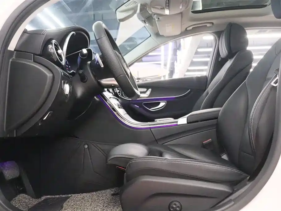 Mercedes-Benz C-Class 2020 — фото 14