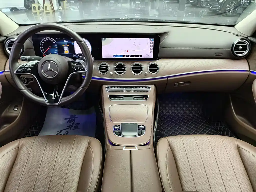 Mercedes-Benz E-Class 2023 — фото 7