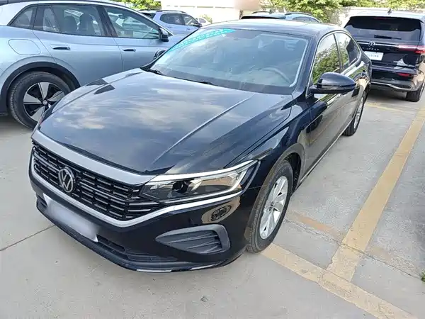 Volkswagen Passat 2025