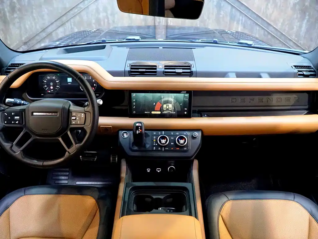 Land Rover Defender 2021 — фото 12