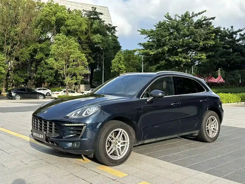 Porsche Macan 2018 — фото 1