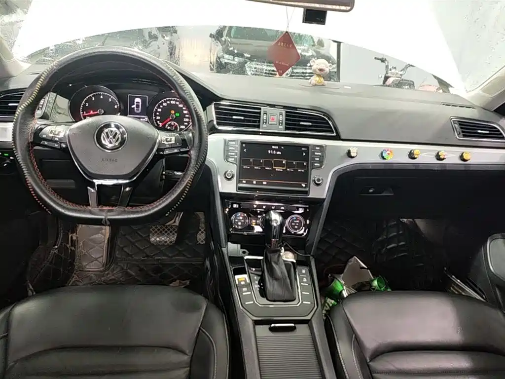 Volkswagen Lamando 2018 — фото 10