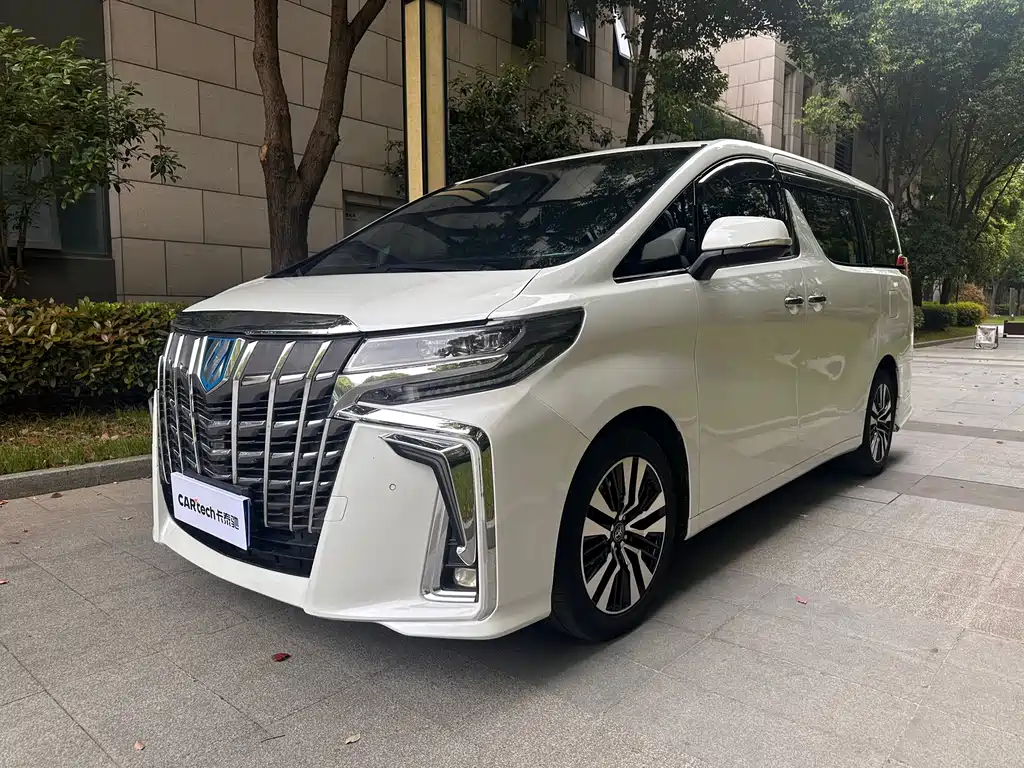 Toyota Alphard 2020 — фото 1