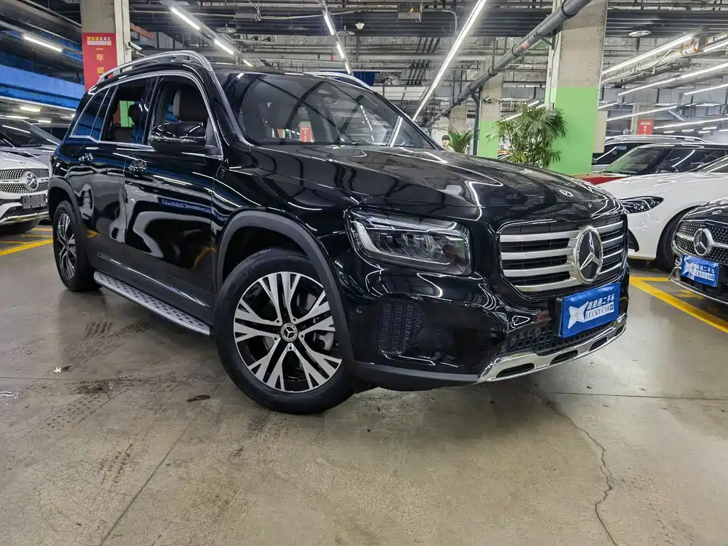 Mercedes-Benz GLB 2024 — фото 3